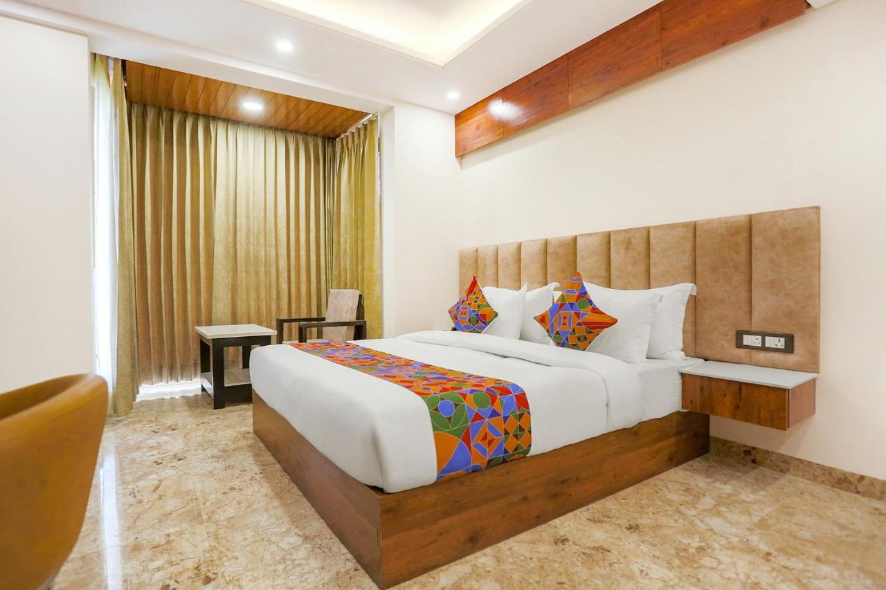 Fabhotel Golf Inn Golf Course Road Gurgaon Zewnętrze zdjęcie