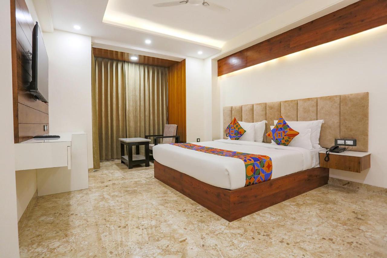 Fabhotel Golf Inn Golf Course Road Gurgaon Zewnętrze zdjęcie