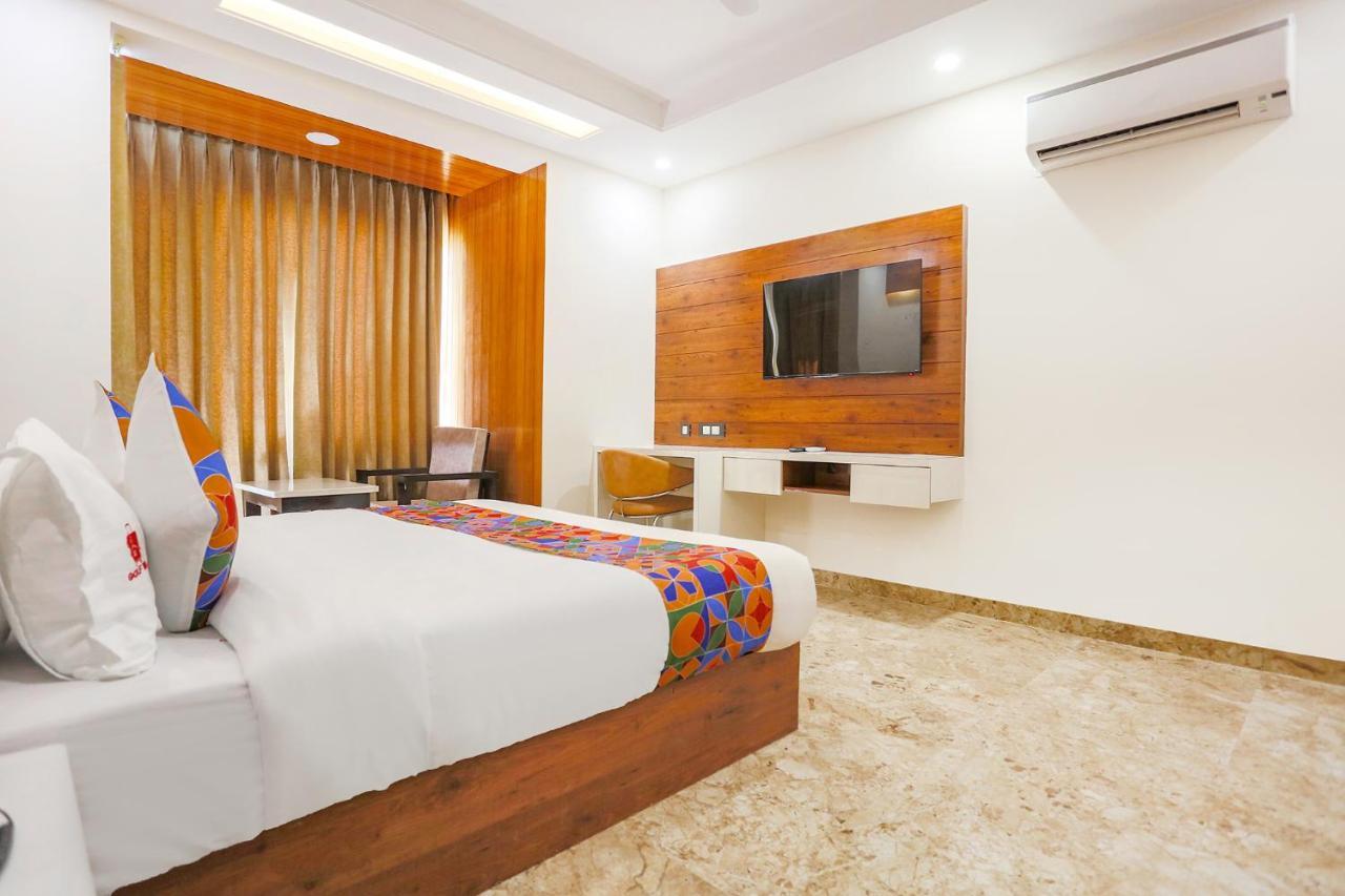 Fabhotel Golf Inn Golf Course Road Gurgaon Zewnętrze zdjęcie