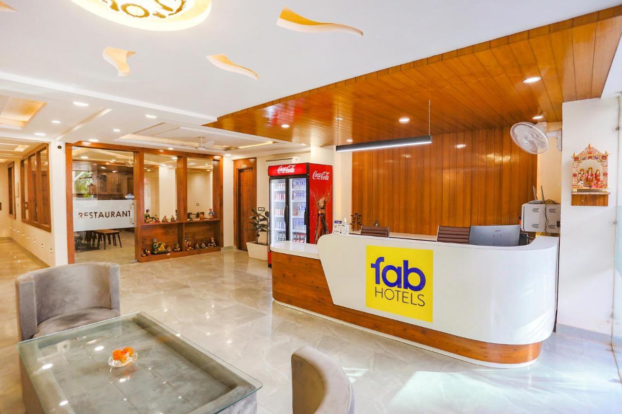 Fabhotel Golf Inn Golf Course Road Gurgaon Zewnętrze zdjęcie